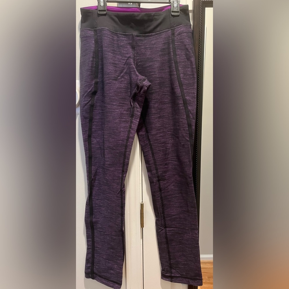 Lululemon size 6 leggings